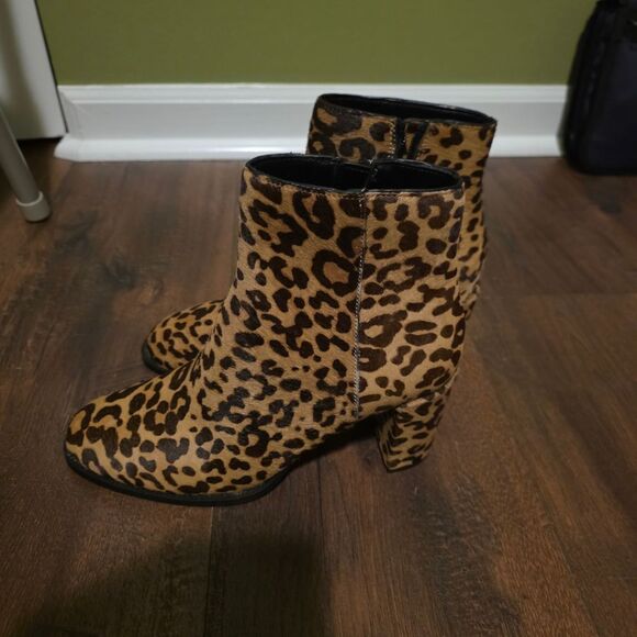 NWT-Steve Madden Leopard Jozie Print Heeled Boots - Picture 9 of 14